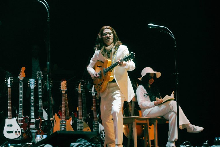 THE BEATLES - ACROSS THE UNIVERSE ACROSS THE GENERATIONS